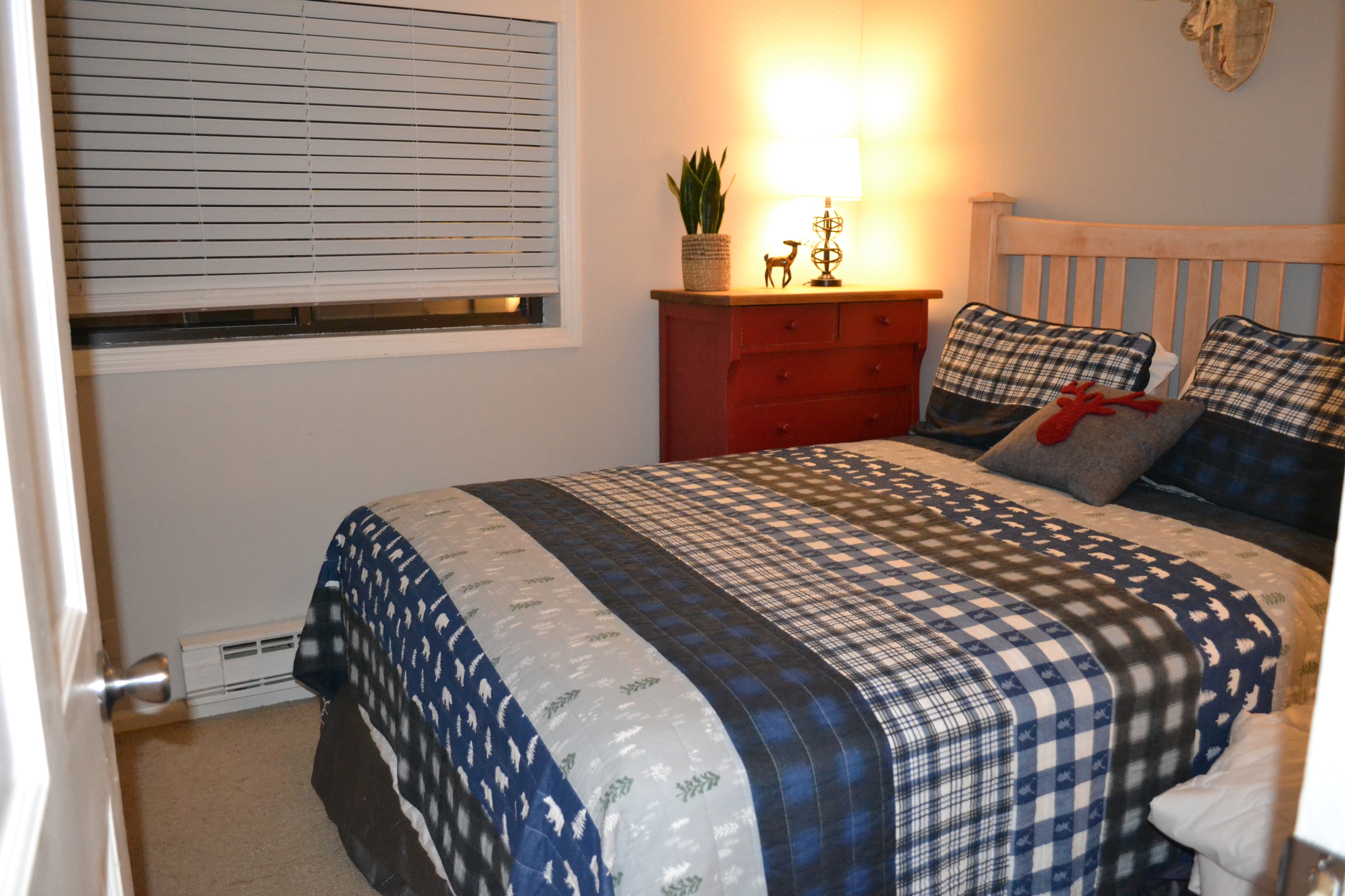 1016 West Beaver Creek Boulevard - 1